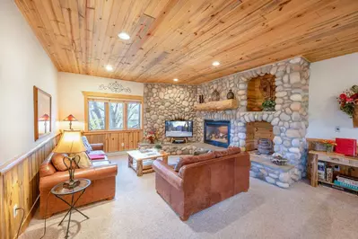 Canyons Village Ski Condo – Timberwolf 8C